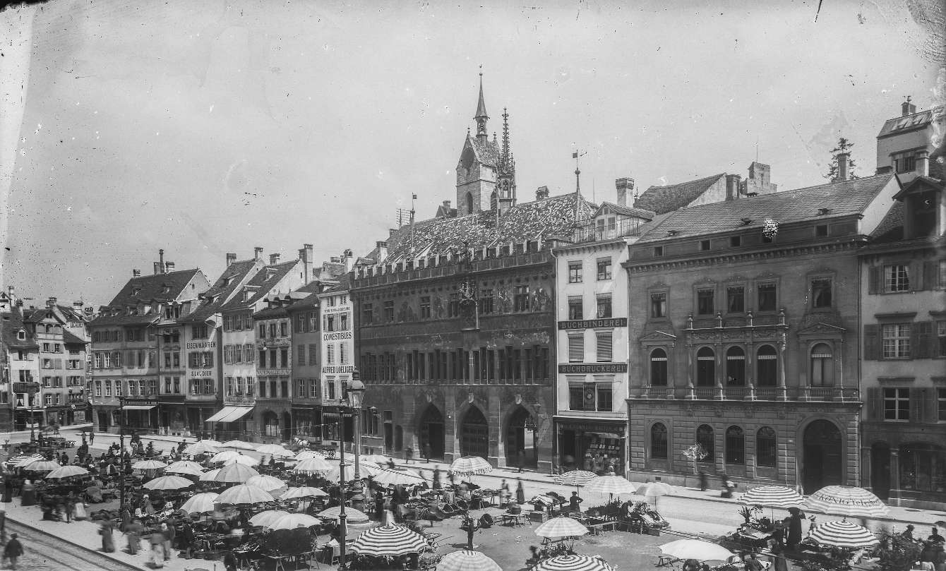 Marktplatz und Rathaus Basel in der Zeit um 1892 bis 1898