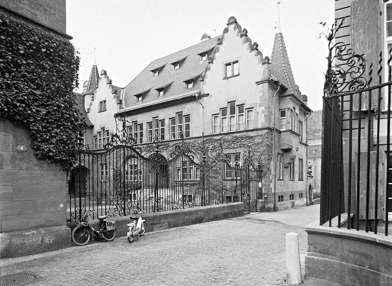 Staatsarchiv Basel-Stadt, Martinsgasse 2, Foto von 1974