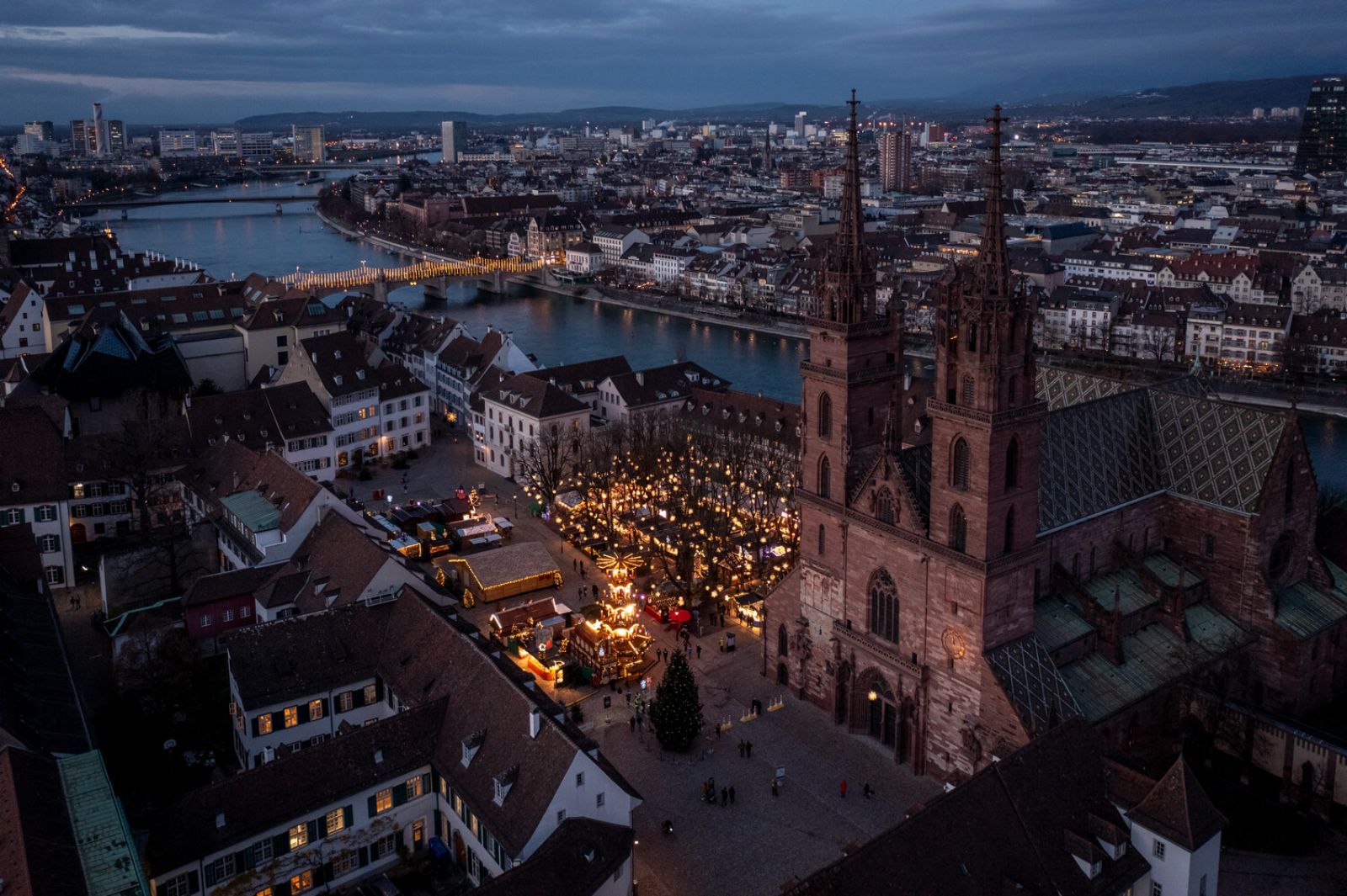 Basler Weihnachtsmarkt auf dem Münsterplatz – {source?html}