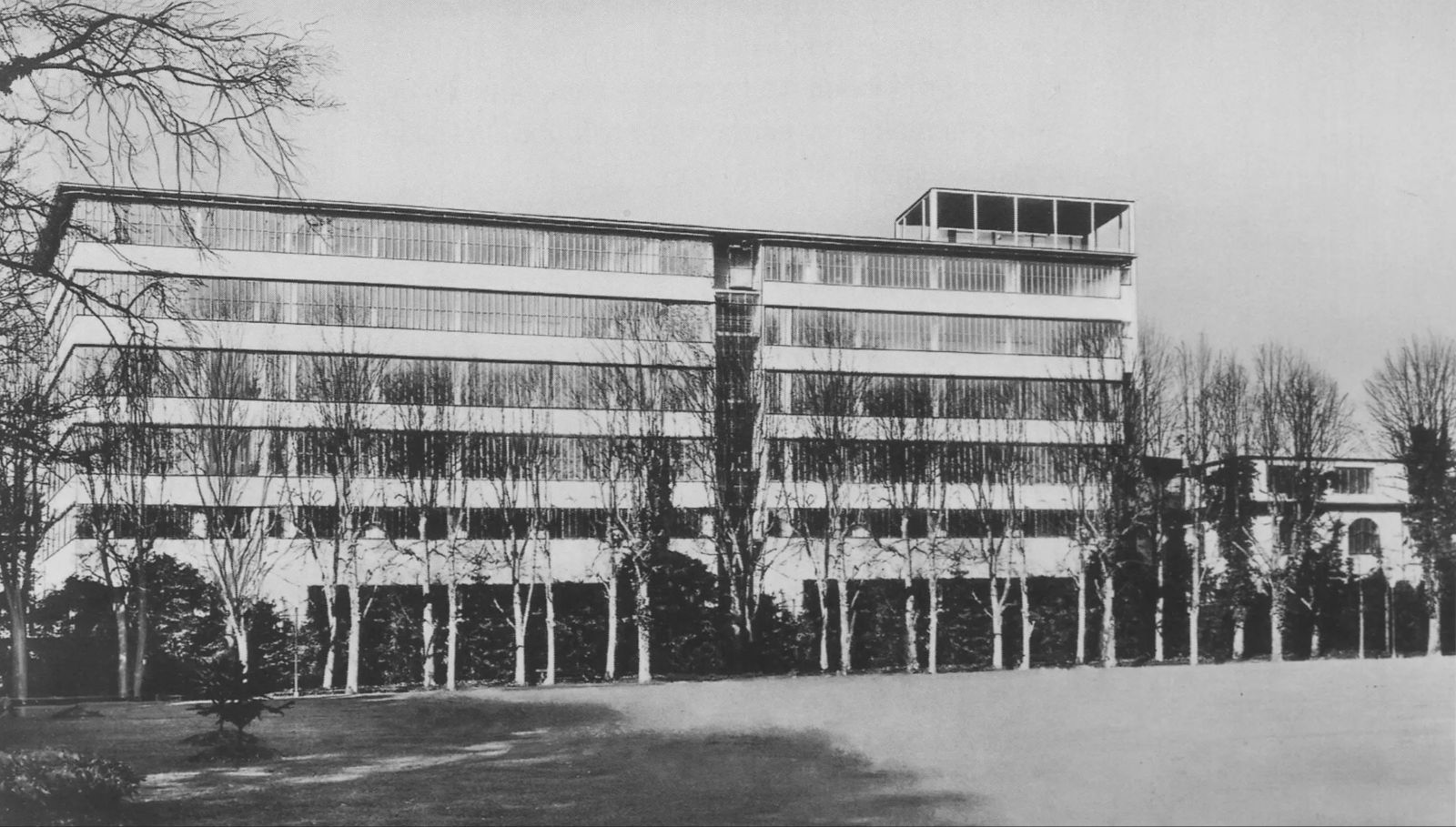 Roche-Bau 27 aus dem Jahr 1936, erweitert 1954 – {source?html}