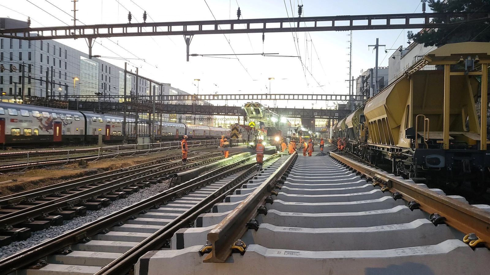 Gleisbauarbeiten im Bahnhof Basel SBB – {source?html}